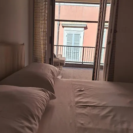 Bartolo White Apartment *