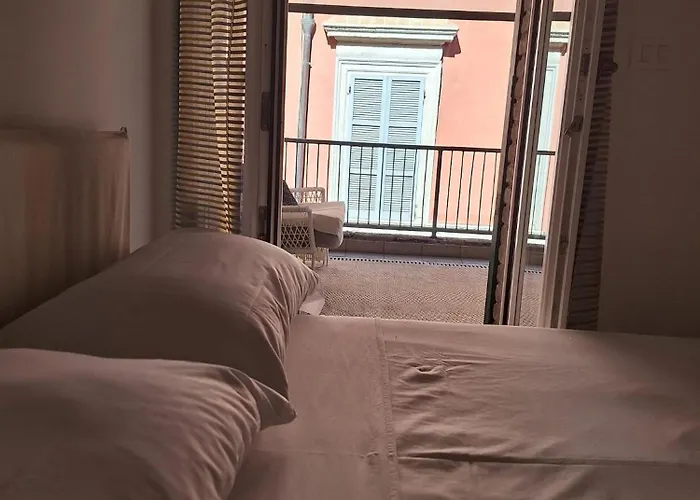 Bartolo White Apartment *